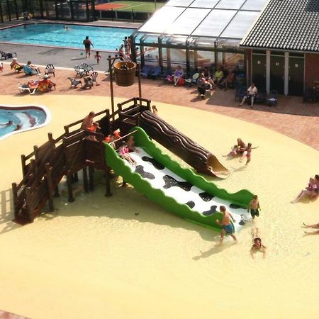 Lodge 4 Personen Camping De Molenhof Reutum Ngoại thất bức ảnh