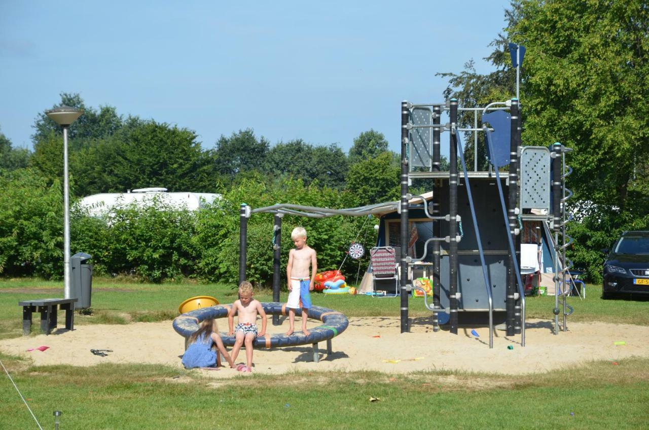 Lodge 4 Personen Camping De Molenhof Reutum Ngoại thất bức ảnh